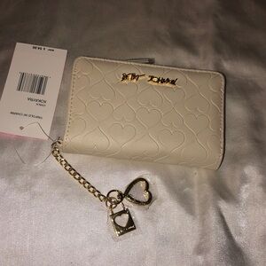 Betsey Johnson Chalk Trifold Wallet With Charm And Embossed Heart Pattern NWT